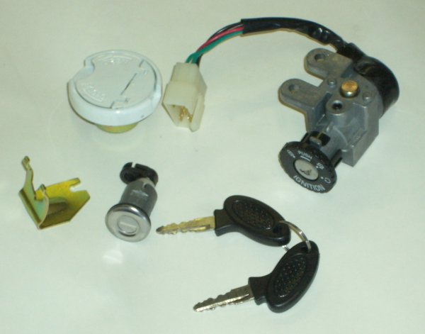 Scooter Ignition Set, with Locking Gas Cap GMI 104-179